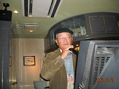 050.jpg